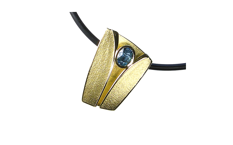 01043-necklace, gold 750 with aquamarin