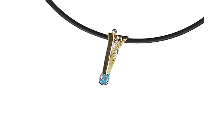 01049-necklace, gold 750, brillant and opal 