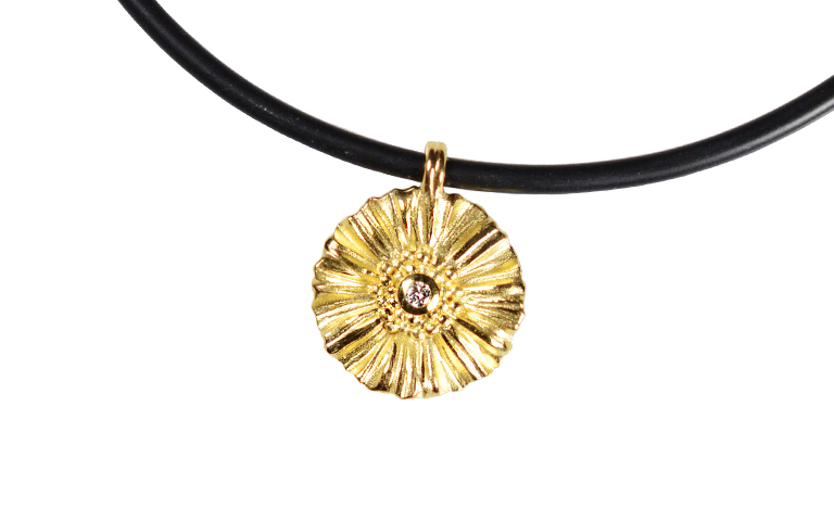 01084-necklace, gold 750 with brillant