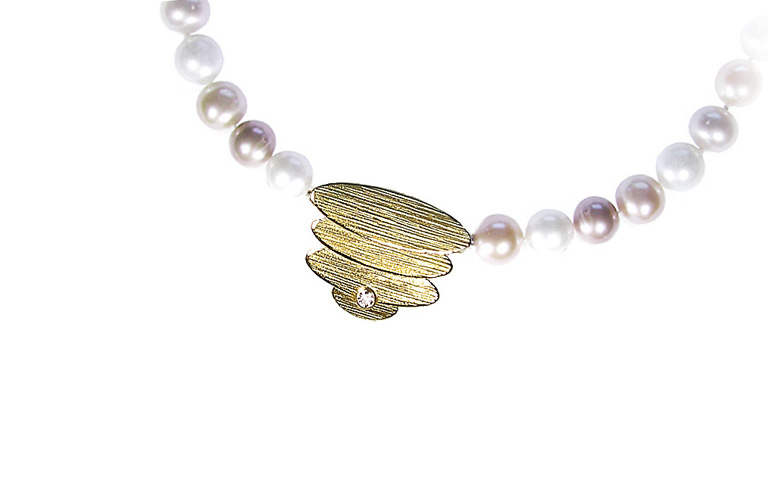 09013-pearl-clasp gold 750 and brilliant