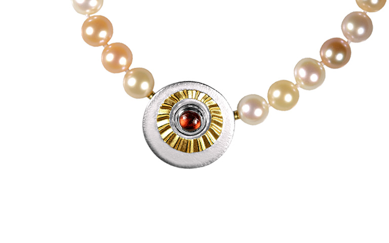 17153-pearl-clasp, silver 925 with garnet and gold 750