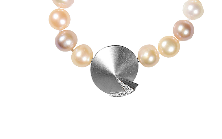 41041-pearl-clasp, white gold 750 and brilliants